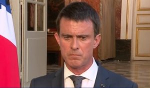 Manuel Valls: "les sifflets, les insultes sont indignes"