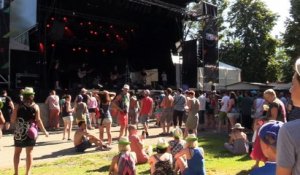 Serge Gainsbourg Sous Le Soleil Exactement Sur Orange Videos