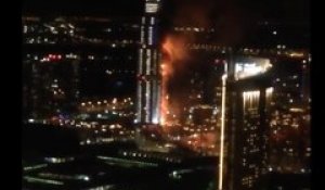 Un incendie incroyable à Dubaï !