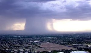 Un orage frappe l'arizona : trombes d'eau impressionnantes