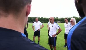 Foot - Euro - U19 - Bleus : La causerie de Batelli avant la finale