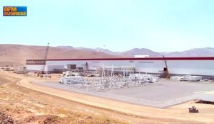 Tesla lève le voile sur son usine de batteries