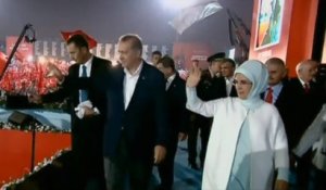 En Turquie, Erdogan soutenu par des centaines de milliers de personnes