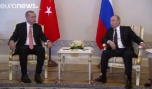Reprise des relations entre Poutine et Erdogan à Saint-Pétersbourg