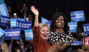 USA: Michelle Obama et Hillary Clinton ensemble sur scène