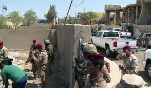Irak: l'armée découvre les tombes de 500 jihadites à Fallouja