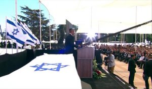 Obama: Peres appartient à la catégorie des "géants"