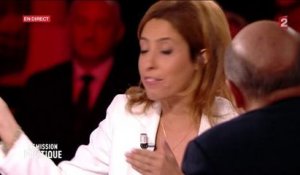 Alain Juppé rembarre Léa Salamé qui le tacle sur sa sortie  "Je les emmerde"