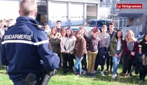 Quimper. 254 collégiens au contact des gendarmes