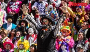 Mexique : face aux "creepy clowns," les gentils clowns répliquent