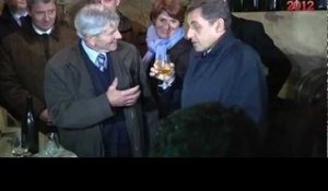 Nicolas Sarkozy visite l'exploitation viticole Allias à Vouvray