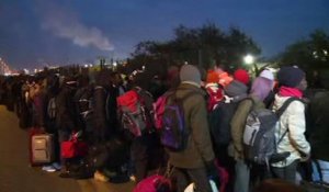Calais: début de l'évacuation de la "Jungle"