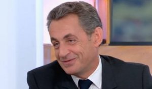 Nicolas Sarkozy donne le prix des chouquettes