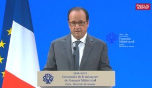 Hollande : "Mitterrand scrutait les espaces pour mieux surgir"