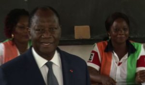Référendum en Côte d'Ivoire: le président Ouattara a voté