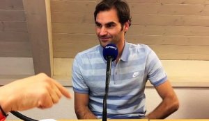 Thomas Sotto reçoit (enfin) Roger Federer