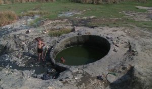 Irak: bains dans les sources d'eau d'une ville reconquise à l'EI