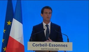 Manuel Valls à Corbeil-Essonnes : "Nous agissons pour préparer l'avenir, pour que l'industrie de demain naisse dès aujourd'hui en France"