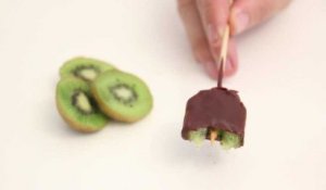 Sucette au kiwi et au chocolat