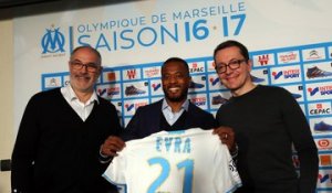 La conférence de presse de présentation de Patrice Evra