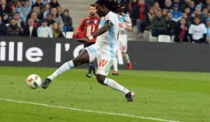 OM 2-0 Lille : le but de Bafétimbi Gomis (56e)