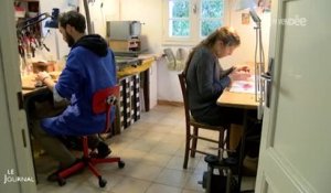 Bijoux : Rencontre avec deux émailleurs (Vendée)