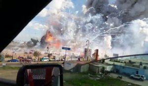 Mexique : un marché de feux d'artifices totalement ravagé par une immense explosion