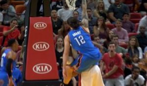 Play of the Day - Steven Adams