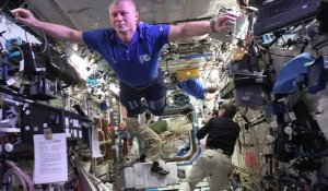 L'équipage de la Station spatiale internationale fait un Mannequin Challenge