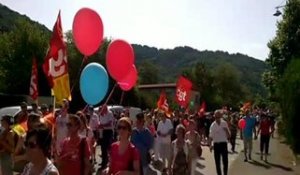 Hopital : 700 manifestants pour defendre les...