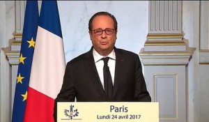 François Hollande: " La présence de l'extrême droite fait courir un risque pour le pays. Je voterai Emmanuel Macron"
