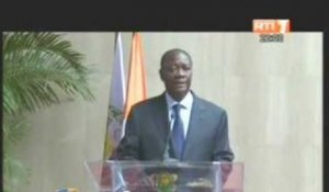 Le Chef de l'Etat de retour à Abidjan dresse le bilan de son séjour à Paris et au Sénégal