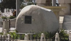 Cuba : la tombe de Fidel Castro devient un lieu de pèlerinage