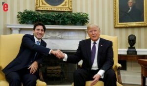Non, Justin Trudeau n'a pas hésité à serrer la main de Donald Trump