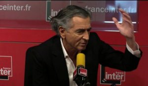 Comment Bernard-Henri Lévy regarde les hommes faire la guerre