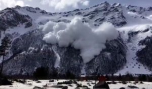 Terrible Avalanche meurtrière en russie - 3 mars 2017