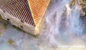 Découvrez les thermes à ciel ouvert de Saturnia en Italie. Un endroit paradisiaque !