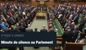 Le Parlement britannique observe une minute de silence