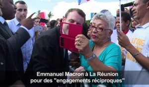 Macron arrive à la Réunion pour "des engagements réciproques"