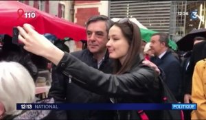 François Fillon : accueilli sous des jets d'oeufs au Pays basque