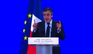 "Mes amis, je résiste!" clame Fillon en meeting à Quimper