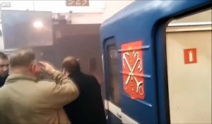 Vidéo tournée juste après les explosions dans le métro en Russie