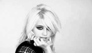 Pixie Lott - Cry Me Out - Photo Shoot (Behind The Scenes)