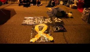 A marriage proposal, a jumper, and Umbrella Man: Occupy Hong Kong (Oct. 5-6)