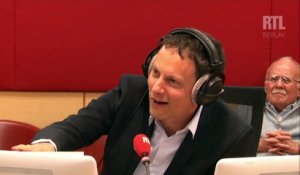 Robert Bourgi "ne peut pas dire" si François Fillon a rendu les bons costumes