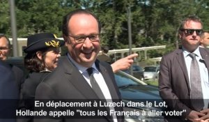 Hollande appelle "tous les Français à aller voter"