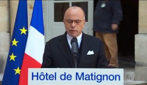 Cazeneuve accuse Le Pen et Fillon d'avoir fait le choix de "l'outrance" et de "la division"