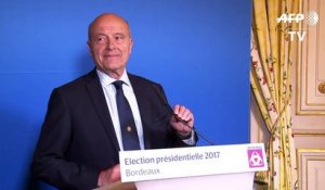 Présidentielle: Alain Juppé appelle à voter Macron