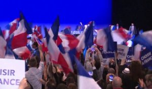 Le Pen: "François Hollande veut vous imposer son poulain"