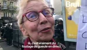 Une manifestante du 1er mai réagit au message de Marine Le Pen pour les Insoumis